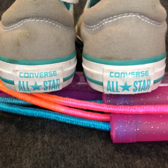 2 for $20 Kids grey and turquoise Converse sneakers - Picture 3 of 6
